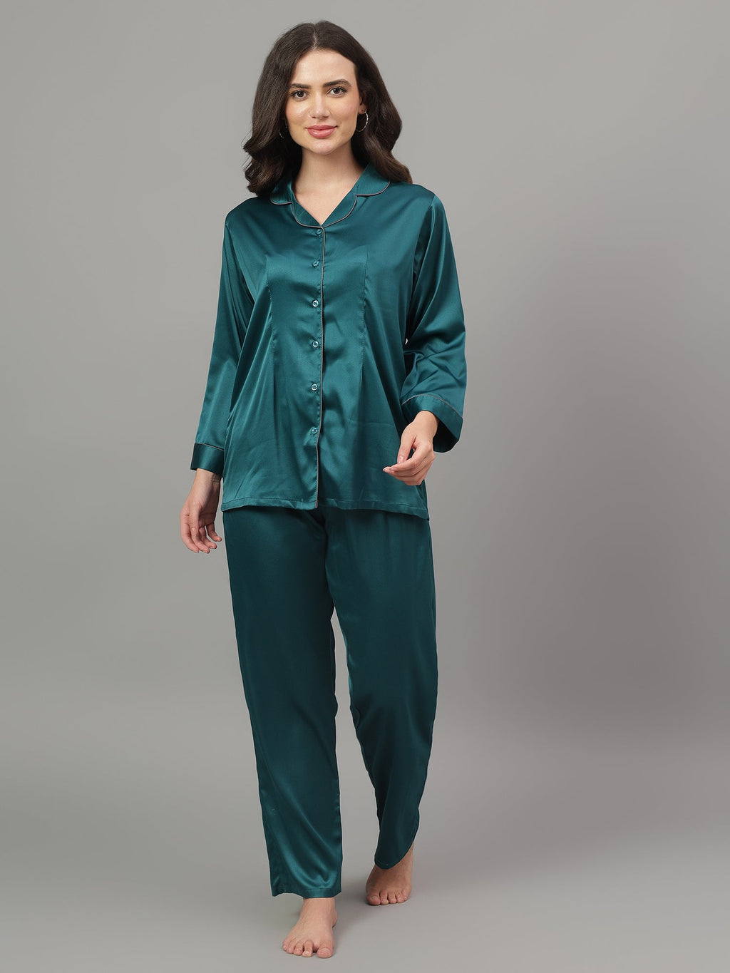 Emerald satin pajama set for women