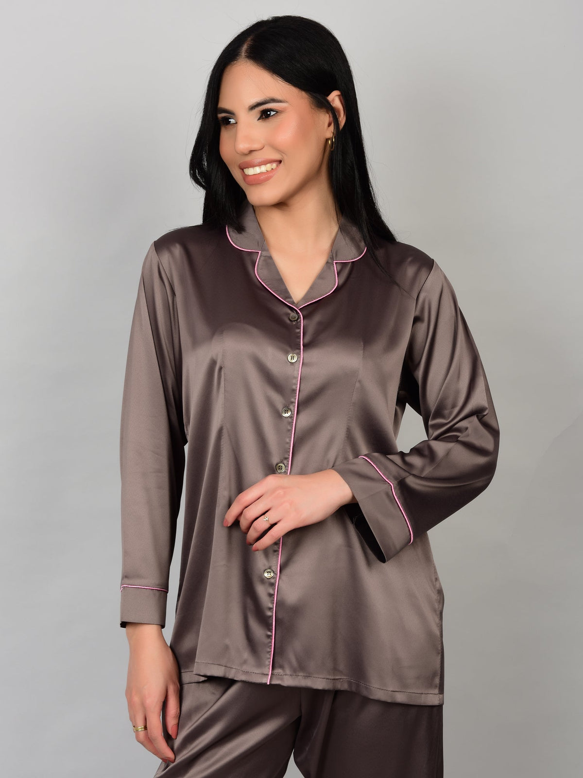 Mushroom Fluid Matte Satin nightwear details of the shirt with American collar and extra buttons for increased comfort.